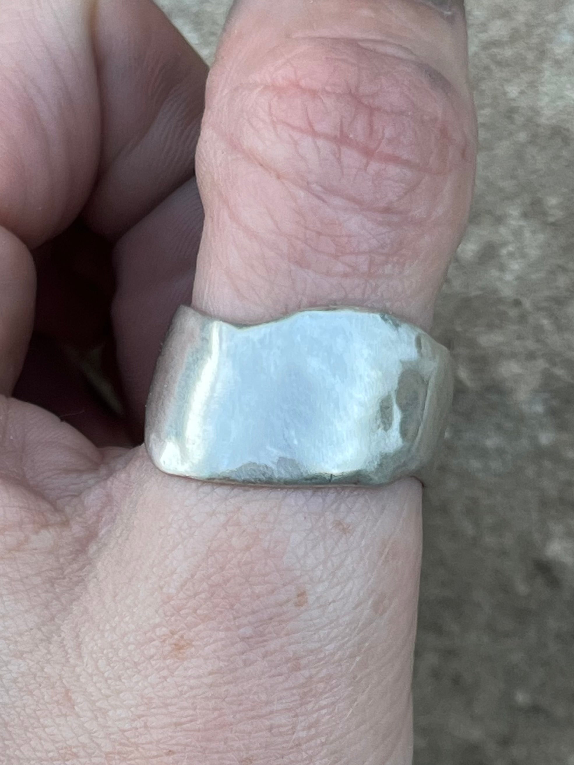 kelpy ring *wide