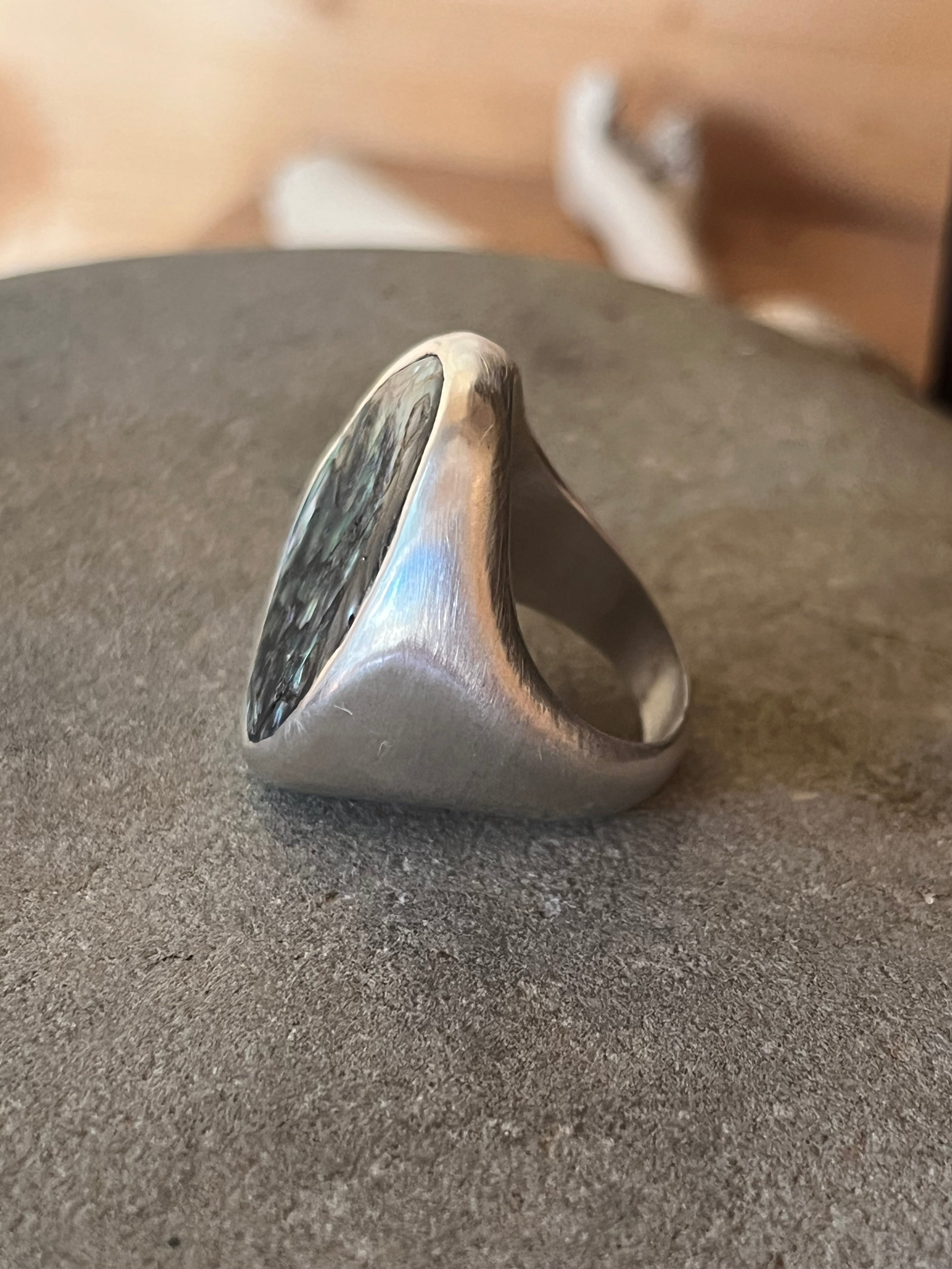 abalone ring ~ size 7.5