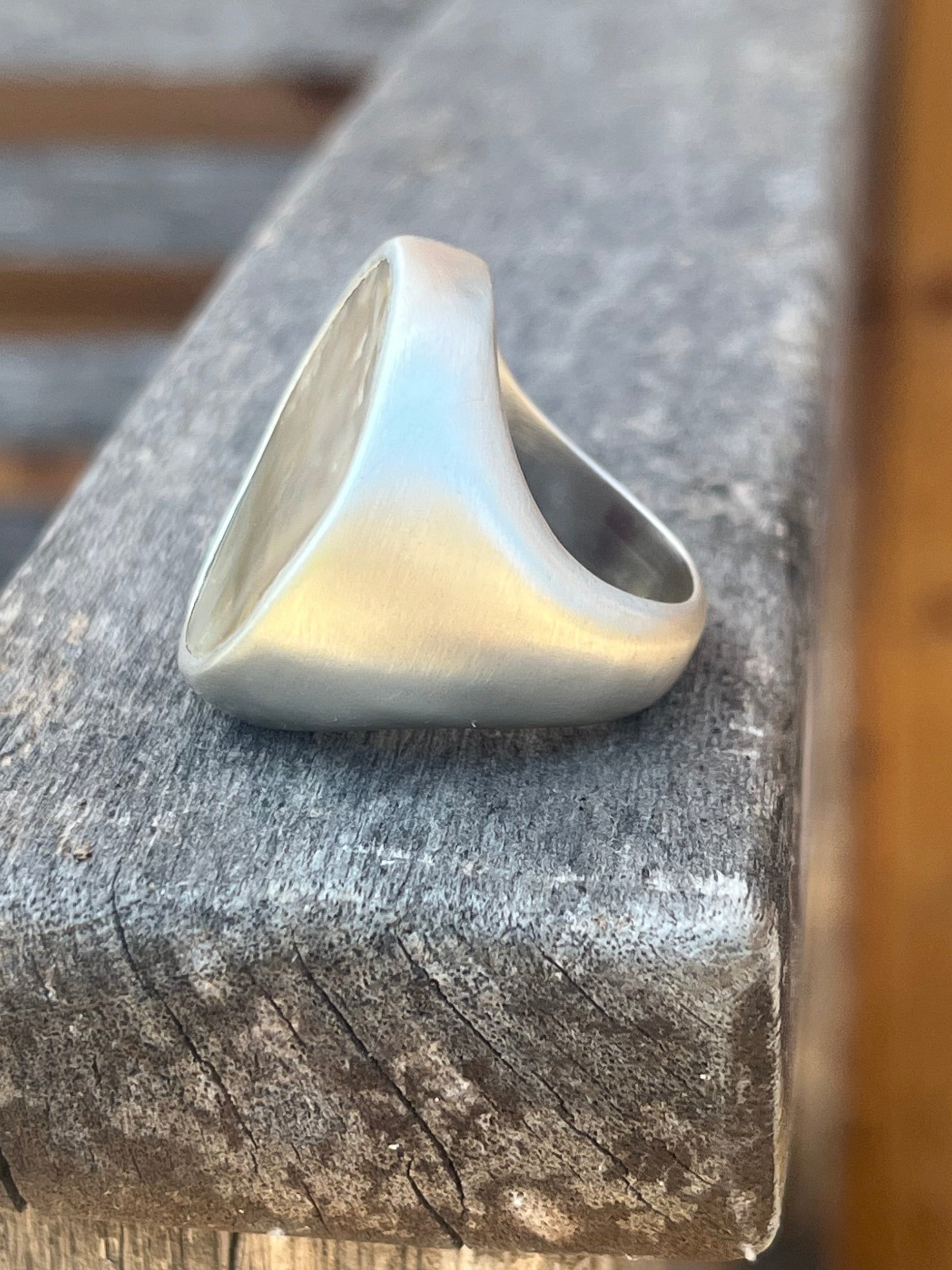 white abalone ring