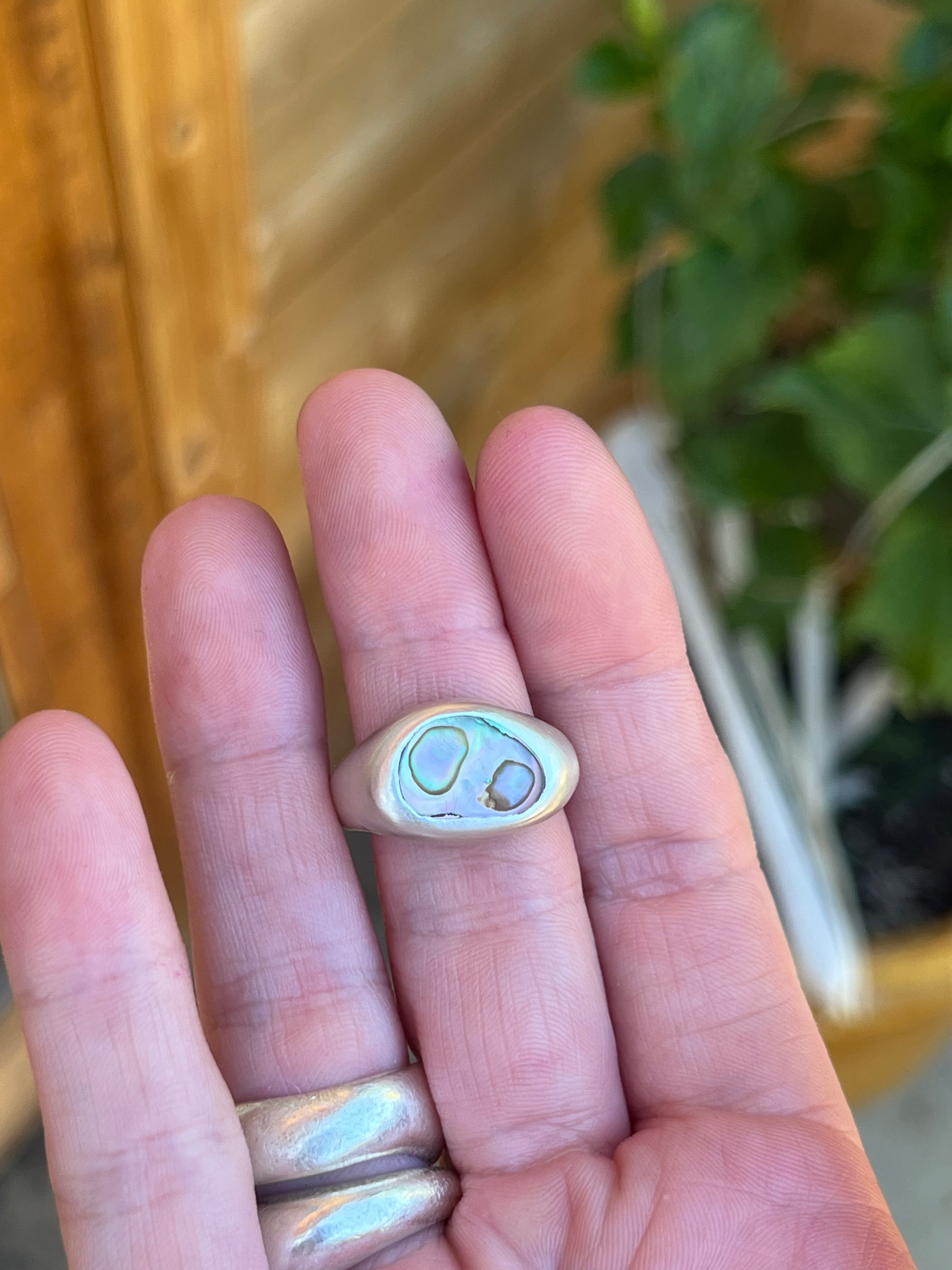 abalone ring ~ size 8