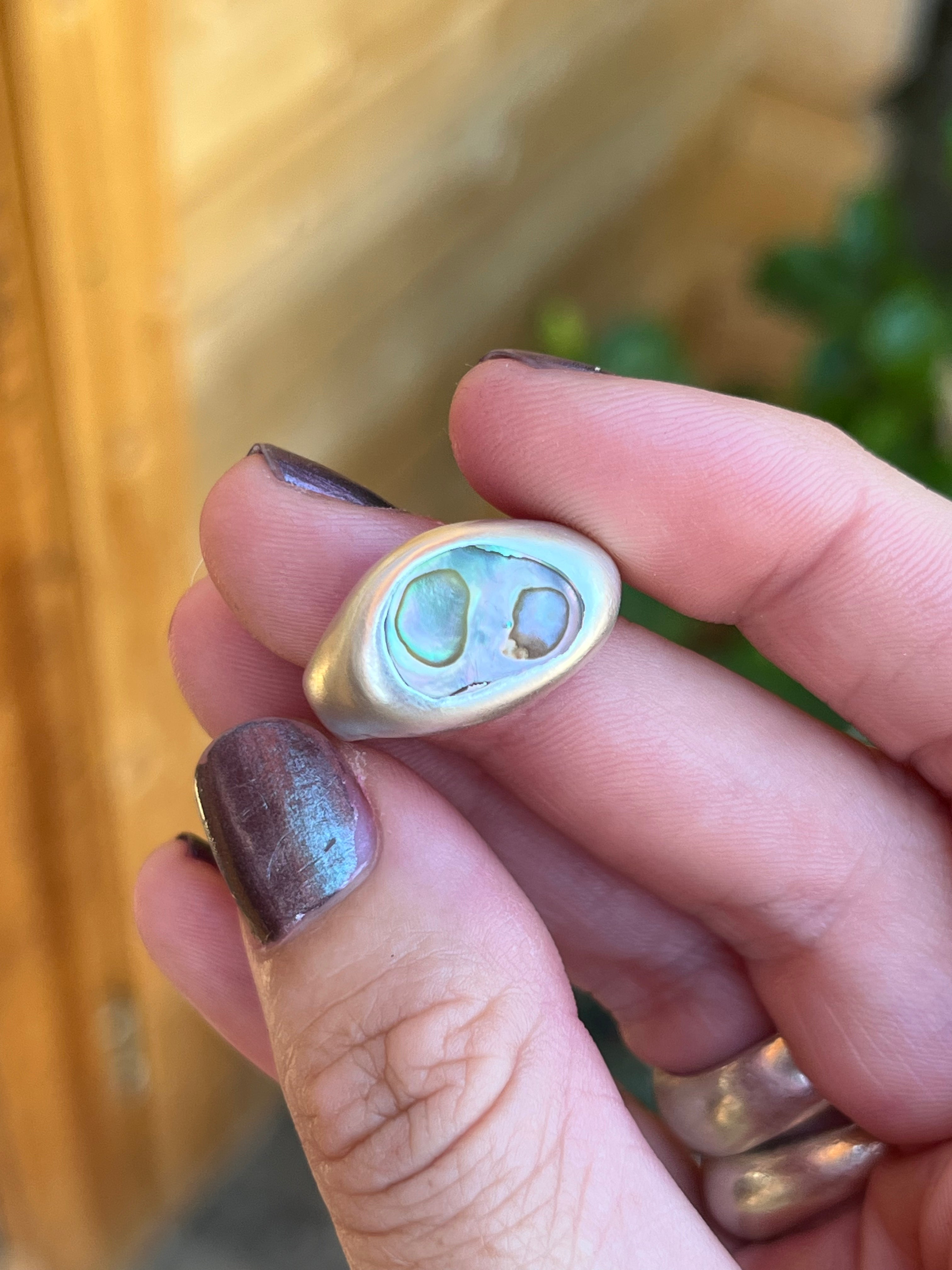 abalone ring ~ size 8
